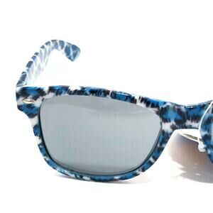 Blue Leopard Animal Print Sunglasses UV400 Retro